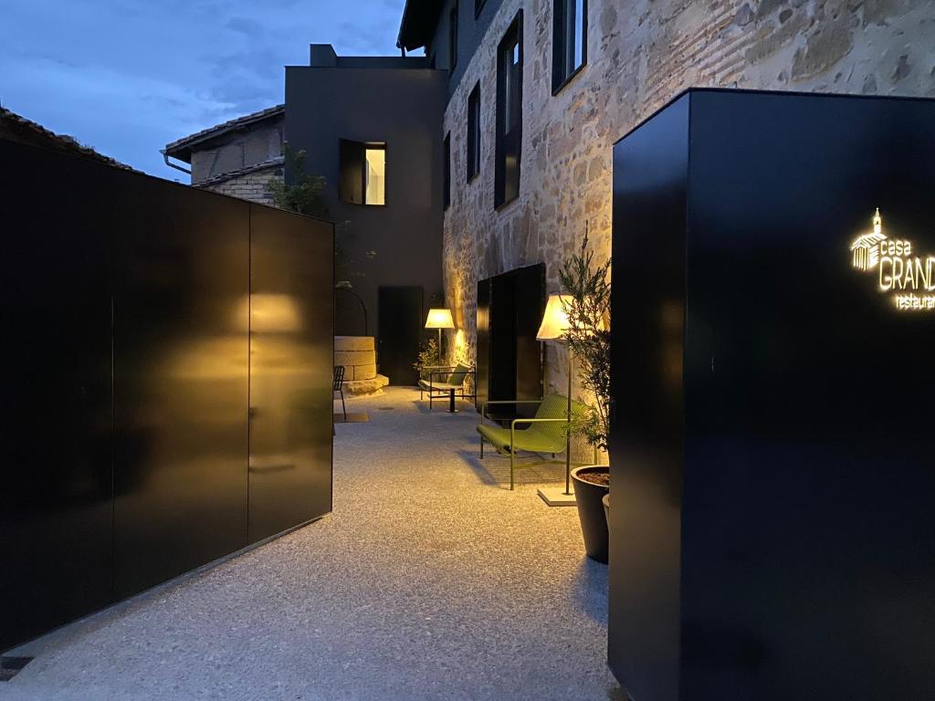 Gallery 10