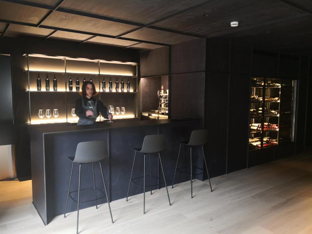 Gallery 17