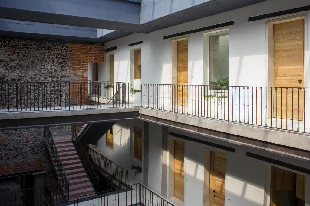 Gallery 6