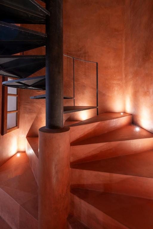 Gallery 17