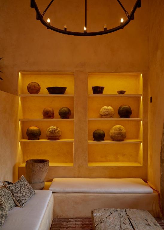 Gallery 13